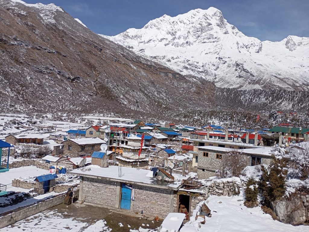 Manasalu trek