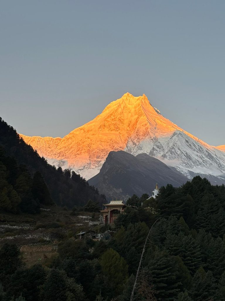 Manaslu trek photo